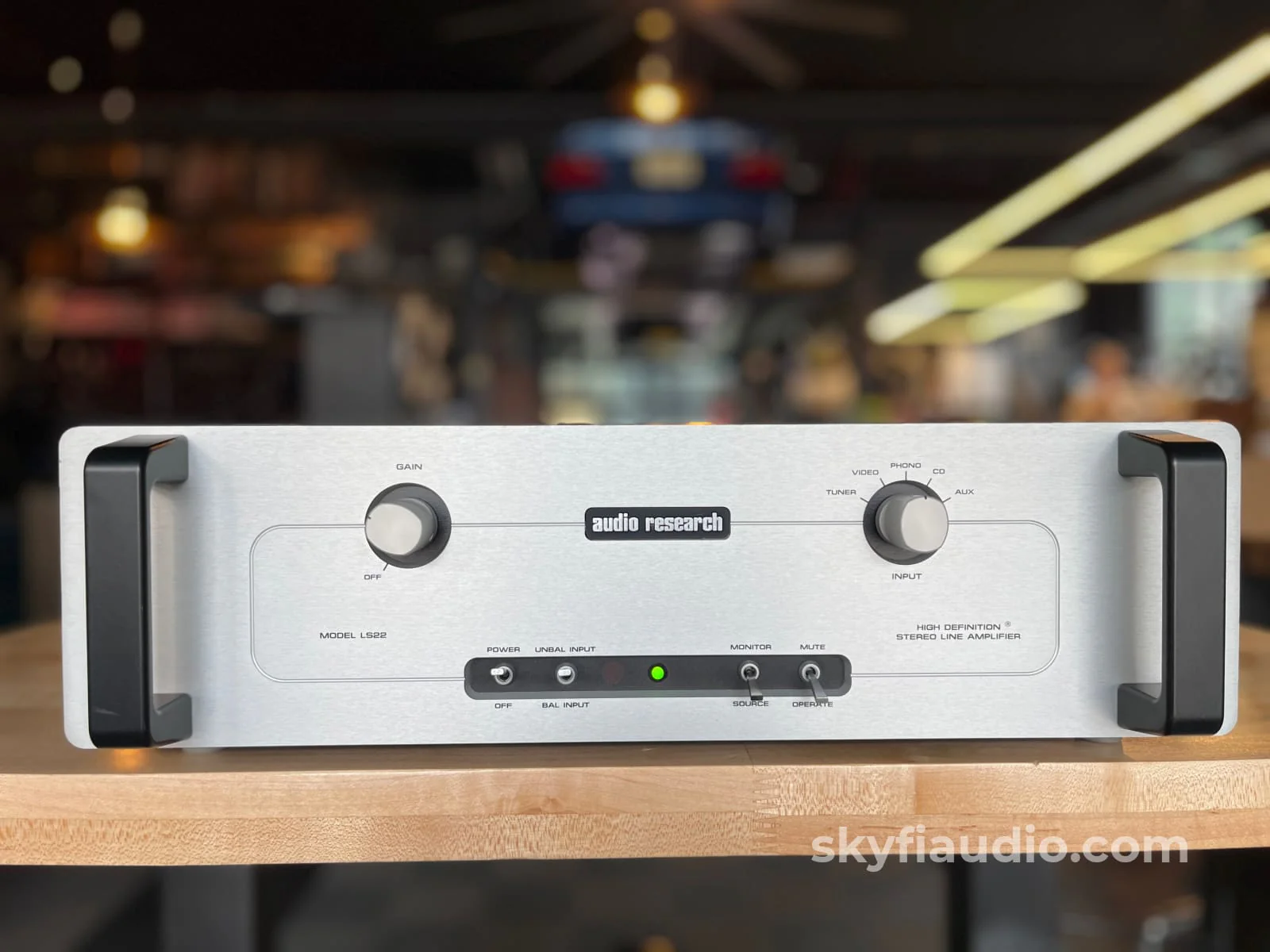 Audio Research LS22 All-Tube Preamplifier with 6 RCA & XLR Inputs