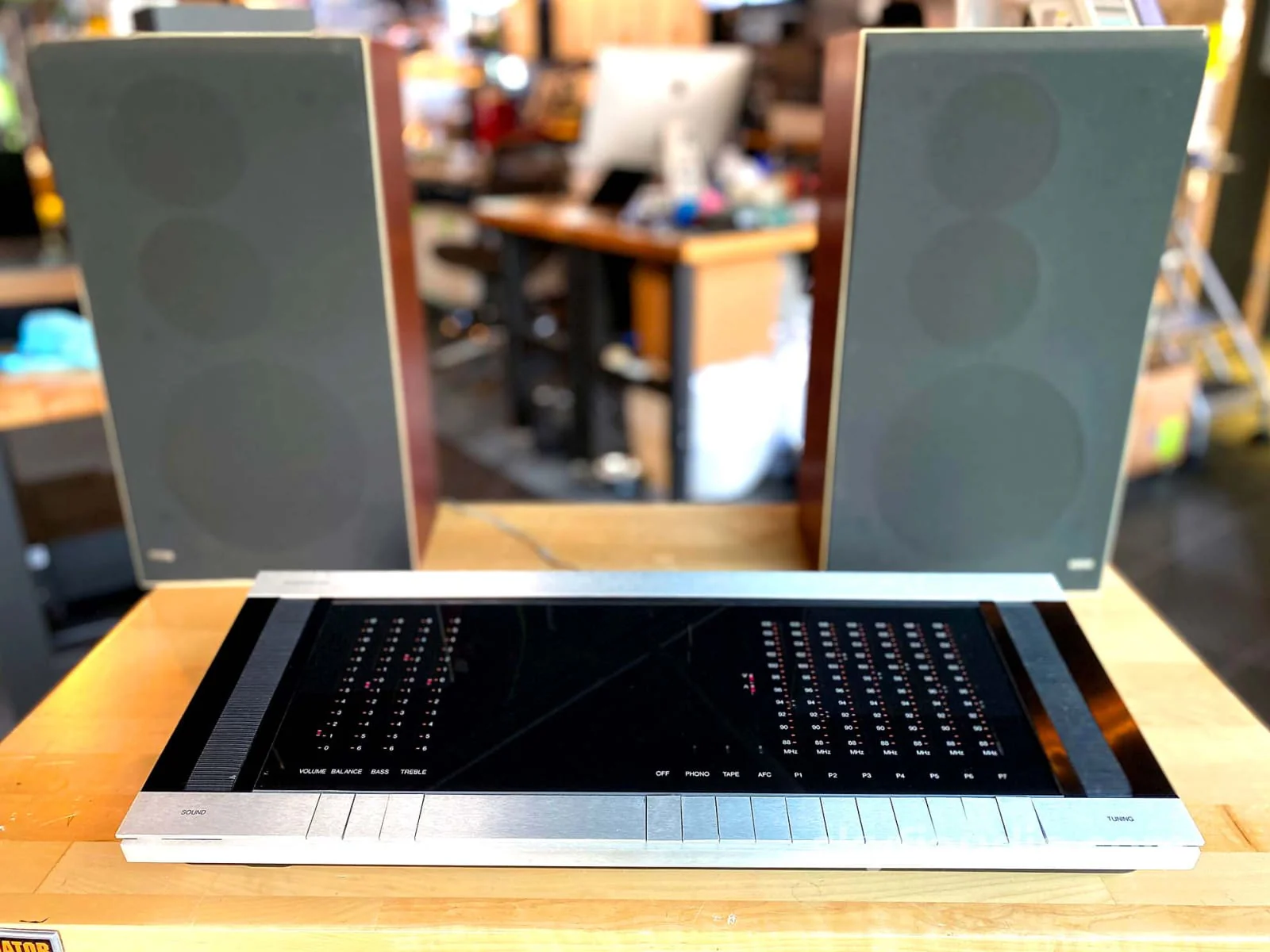 Bang & Olufsen Beomaster 1600 Receiver With Beovox S45 Speakers