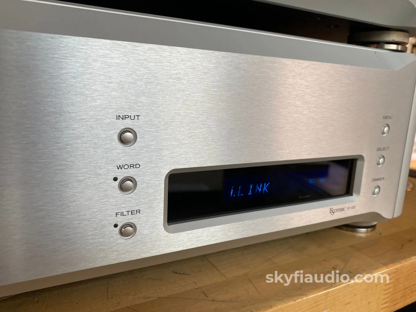 Esoteric P-03 SACD/CD Transport & D-03 D/A Converter (DAC) - Image 10
