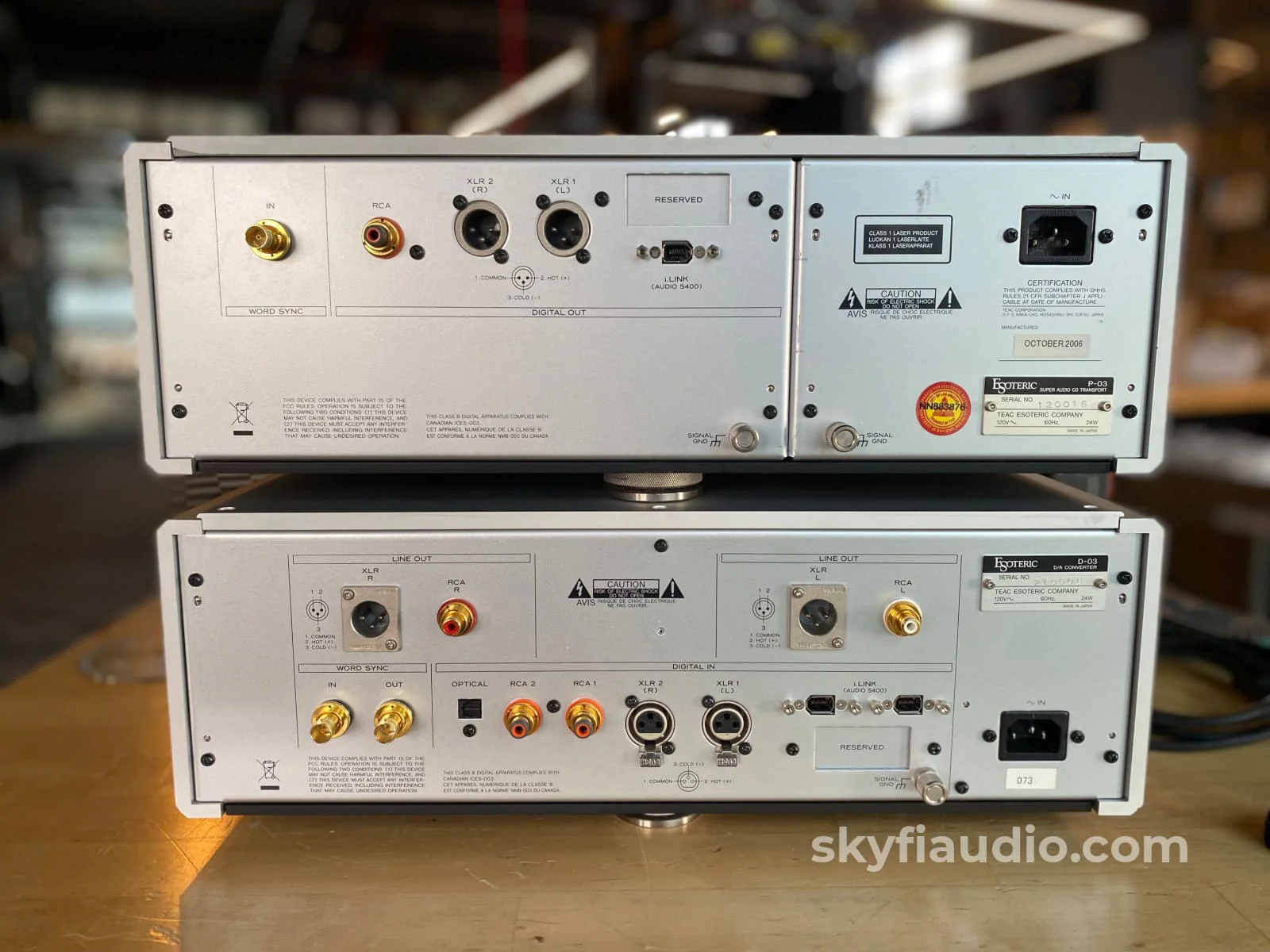 Esoteric P-03 SACD/CD Transport & D-03 D/A Converter (DAC) - Image 11