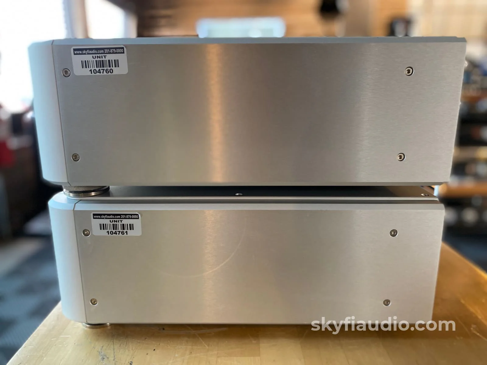 Esoteric P-03 SACD/CD Transport & D-03 D/A Converter (DAC) - Image 18