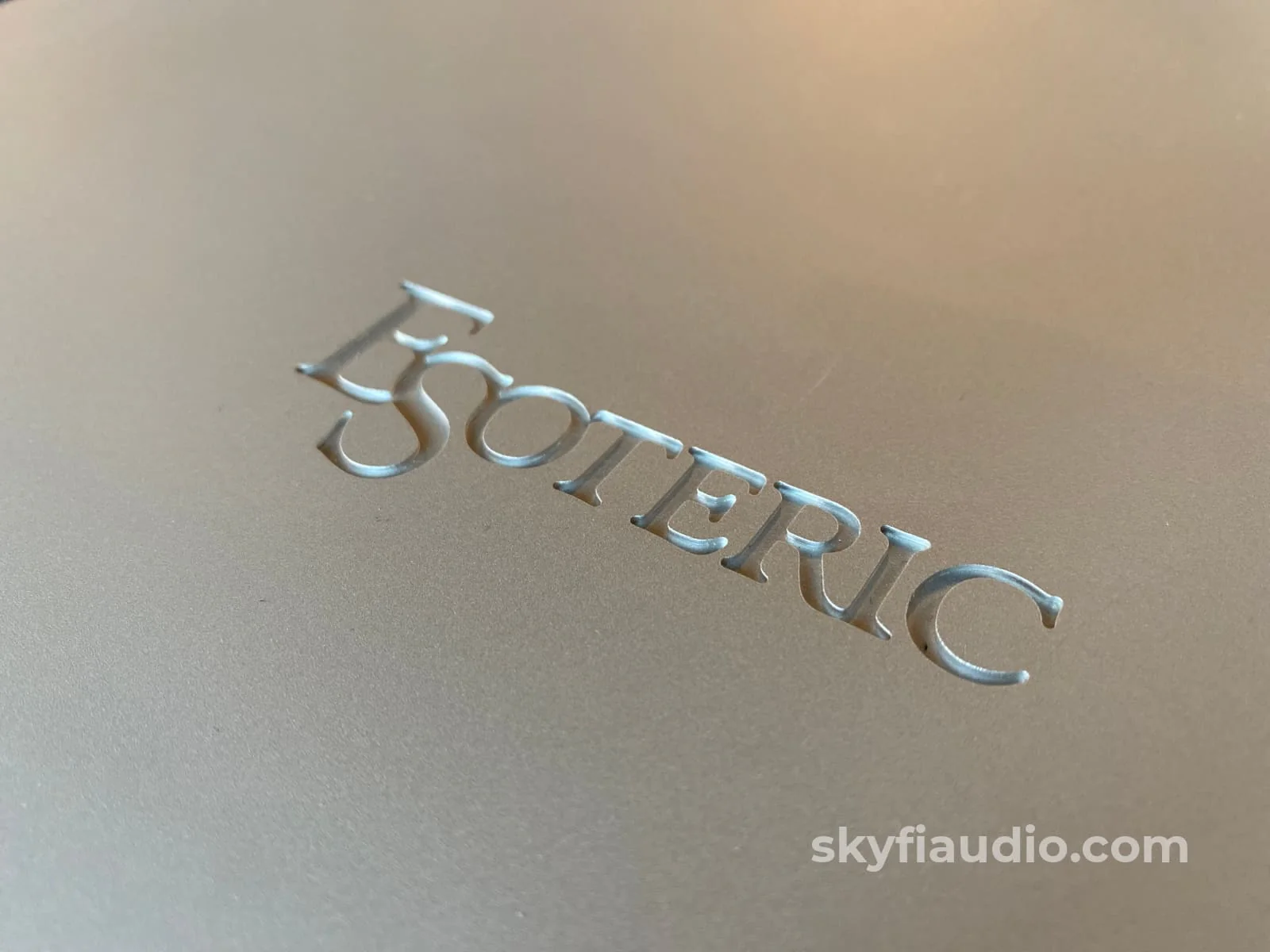 Esoteric P-03 SACD/CD Transport & D-03 D/A Converter (DAC) - Image 7