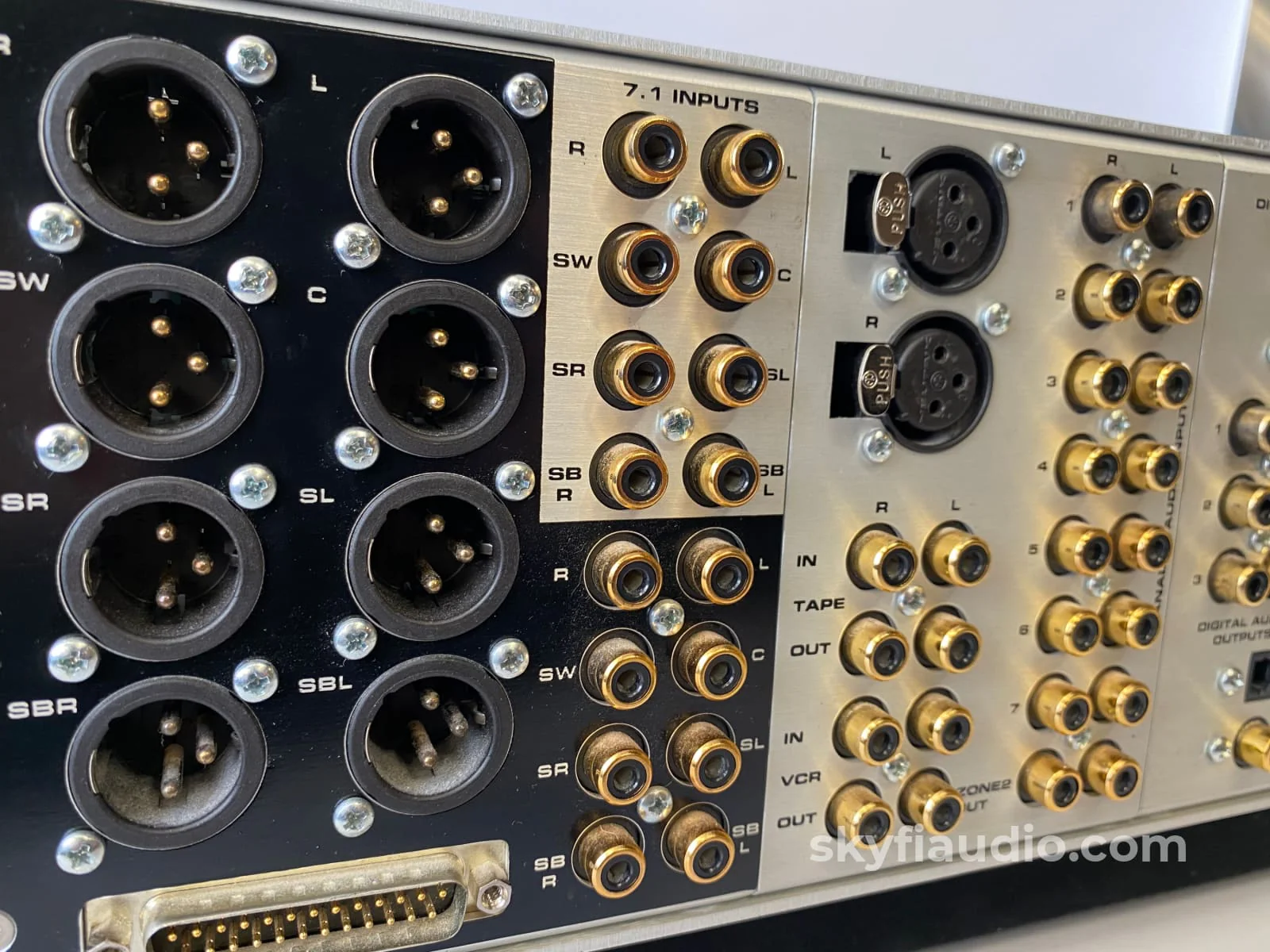 Krell Home Theater Standard 2 (HTS) 7.1 Audio Processor - Image 10