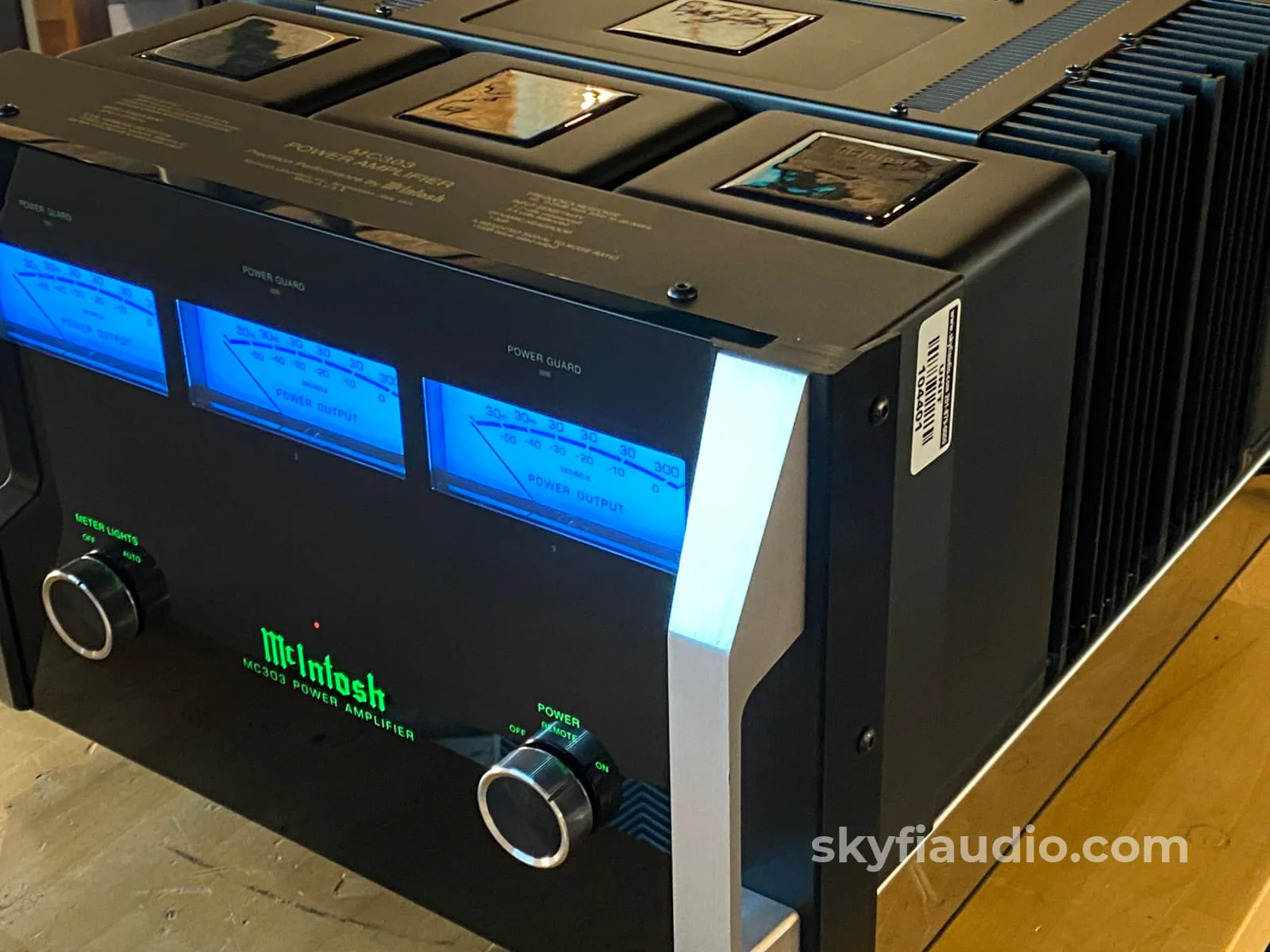 McIntosh MC303 3-Channel Solid State Amplifier, Pre-Loved - Image 3