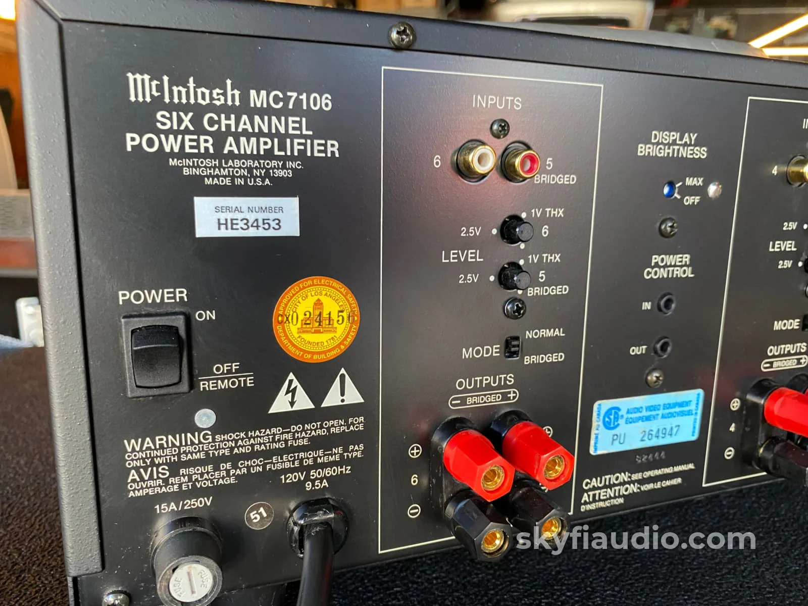McIntosh MC7106, 6 Channel Solid State Amp w/LED VU Meters, Lucasfilm THX Rated - Image 8