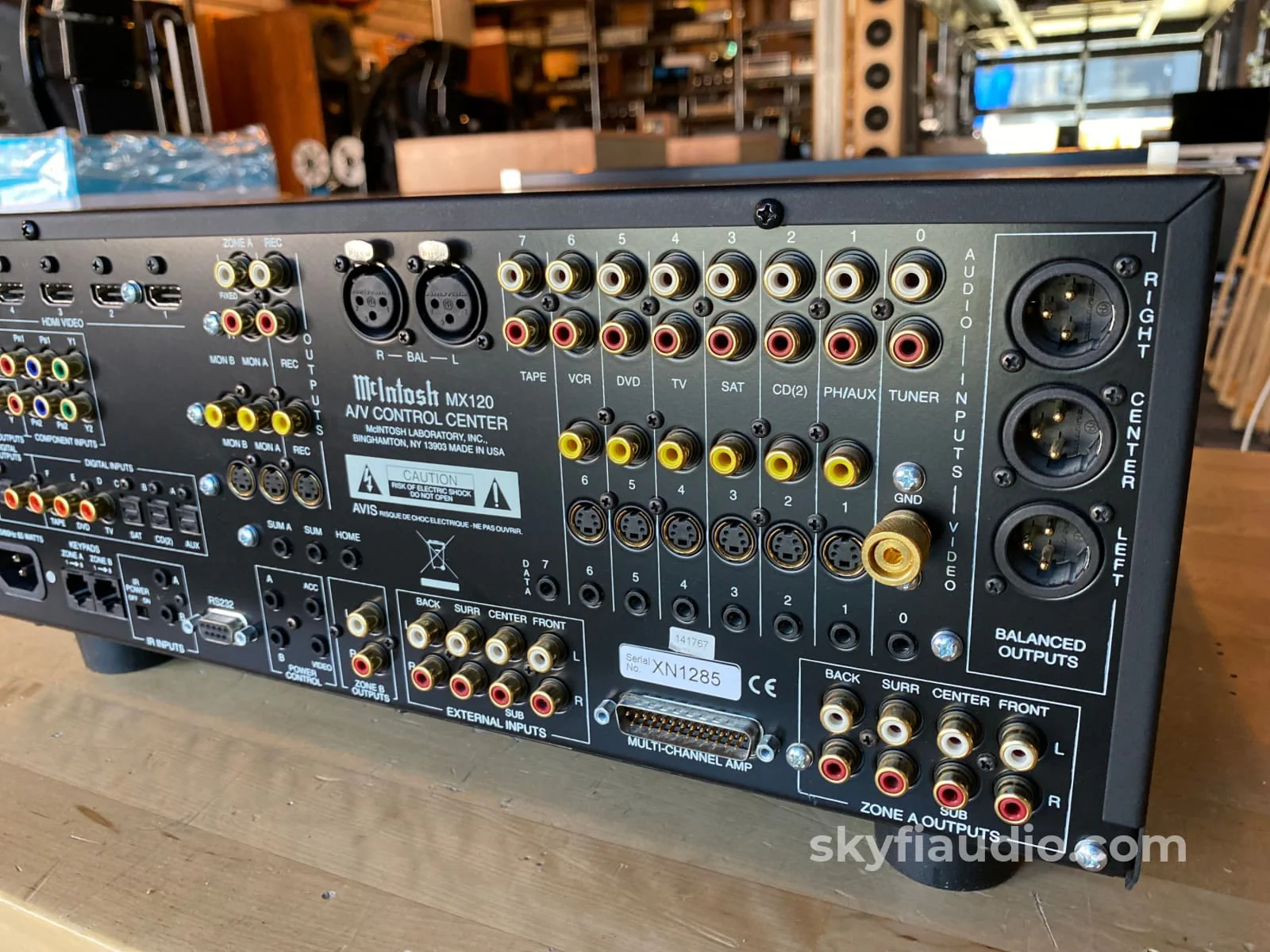 McIntosh MX120 Home Theater Processor w/Dolby Digital, DTS-HD, and Phono Input - Image 13