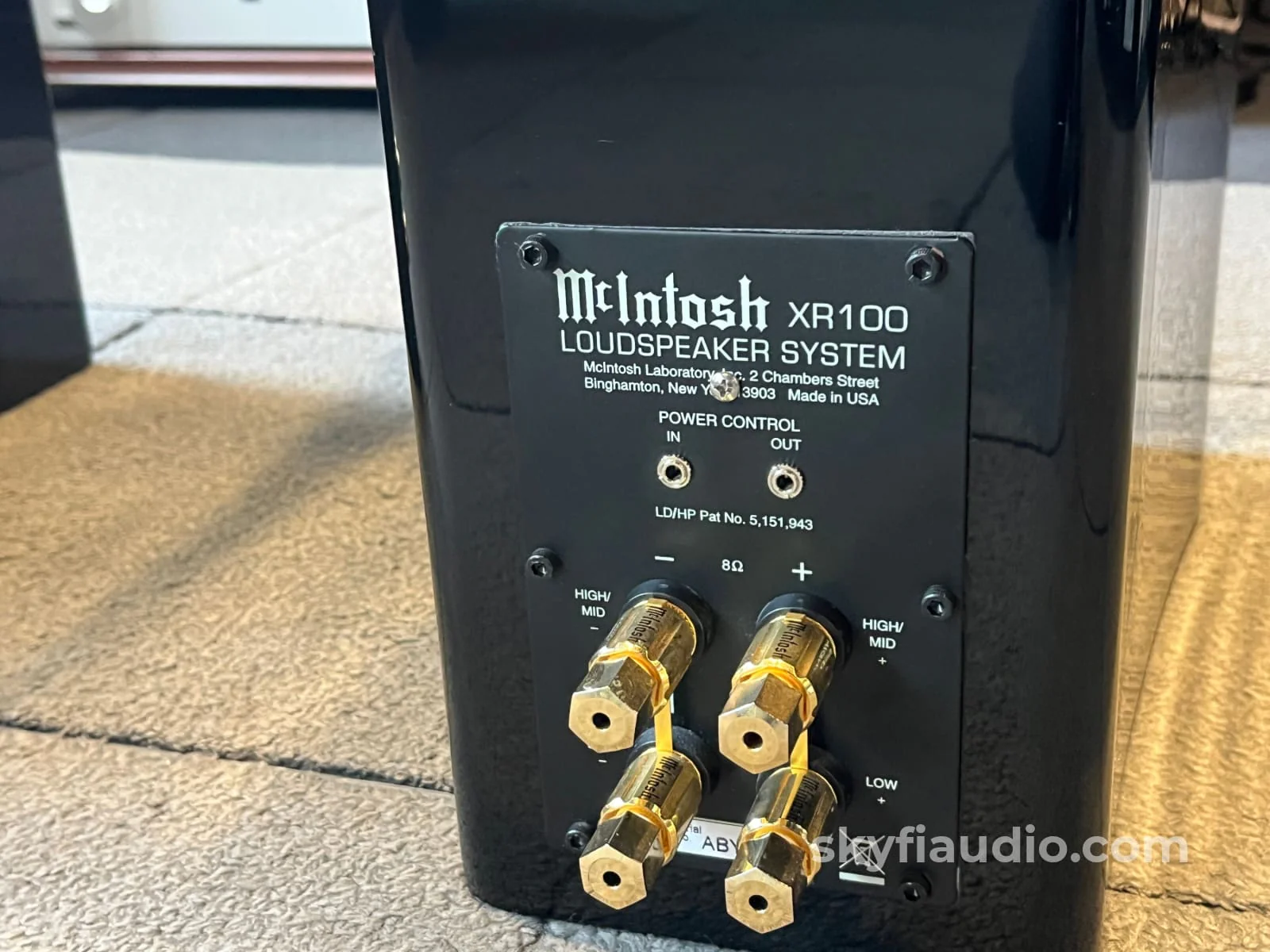 McIntosh XR100 Floorstanding Speakers (Pair) - Pre-Loved - Image 17