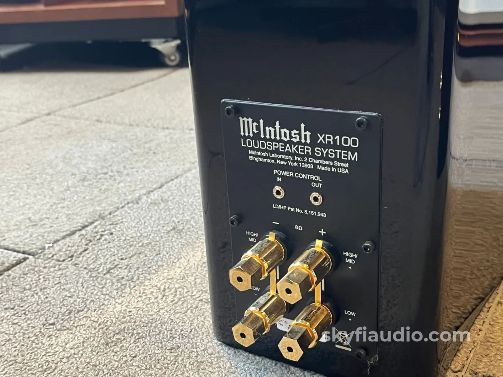 McIntosh XR100 Floorstanding Speakers (Pair) - Pre-Loved - Image 18
