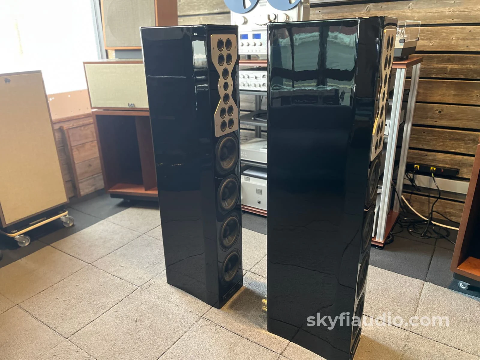 McIntosh XR100 Floorstanding Speakers (Pair) - Pre-Loved - Image 20