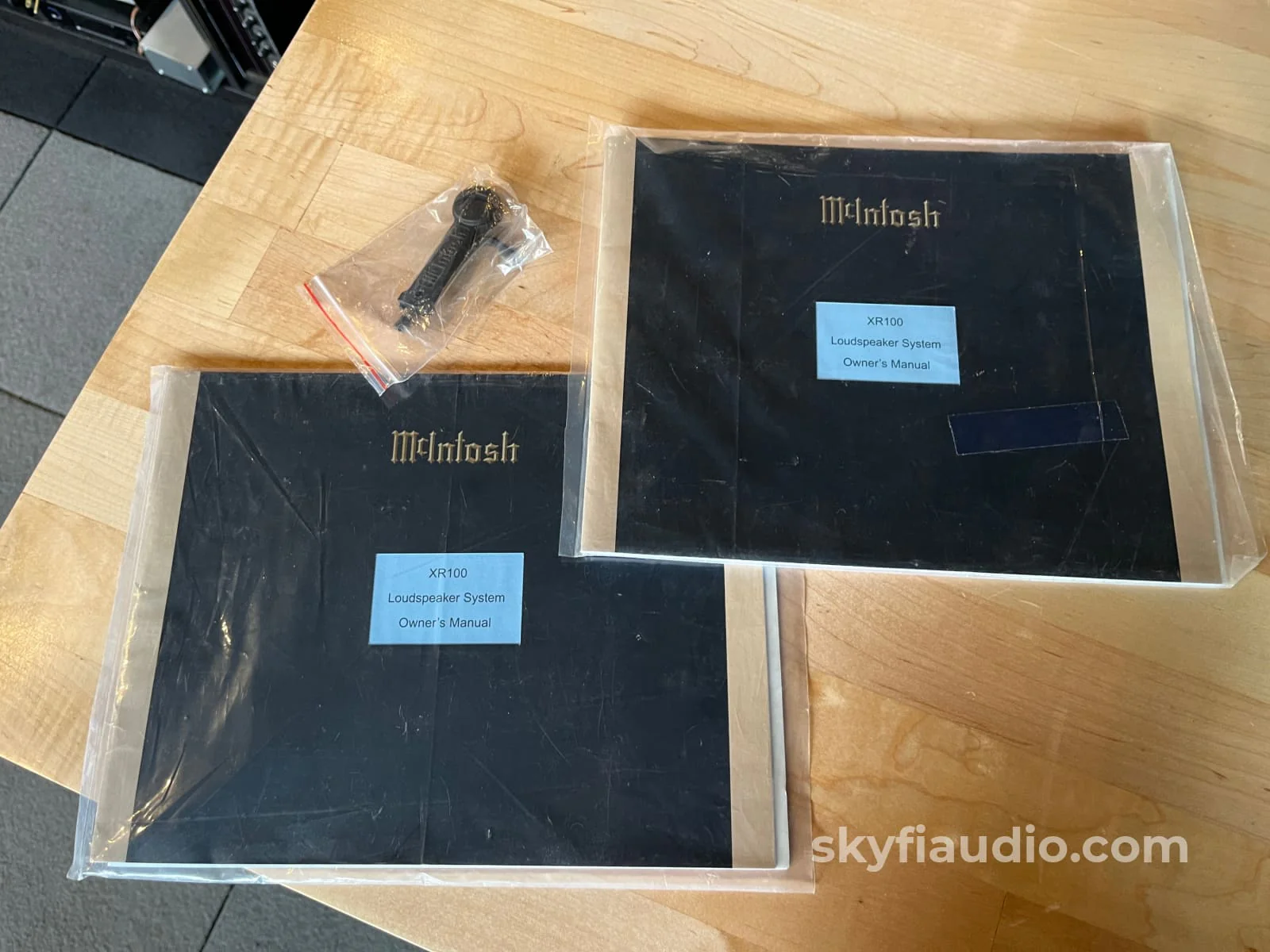 McIntosh XR100 Floorstanding Speakers (Pair) - Pre-Loved - Image 24
