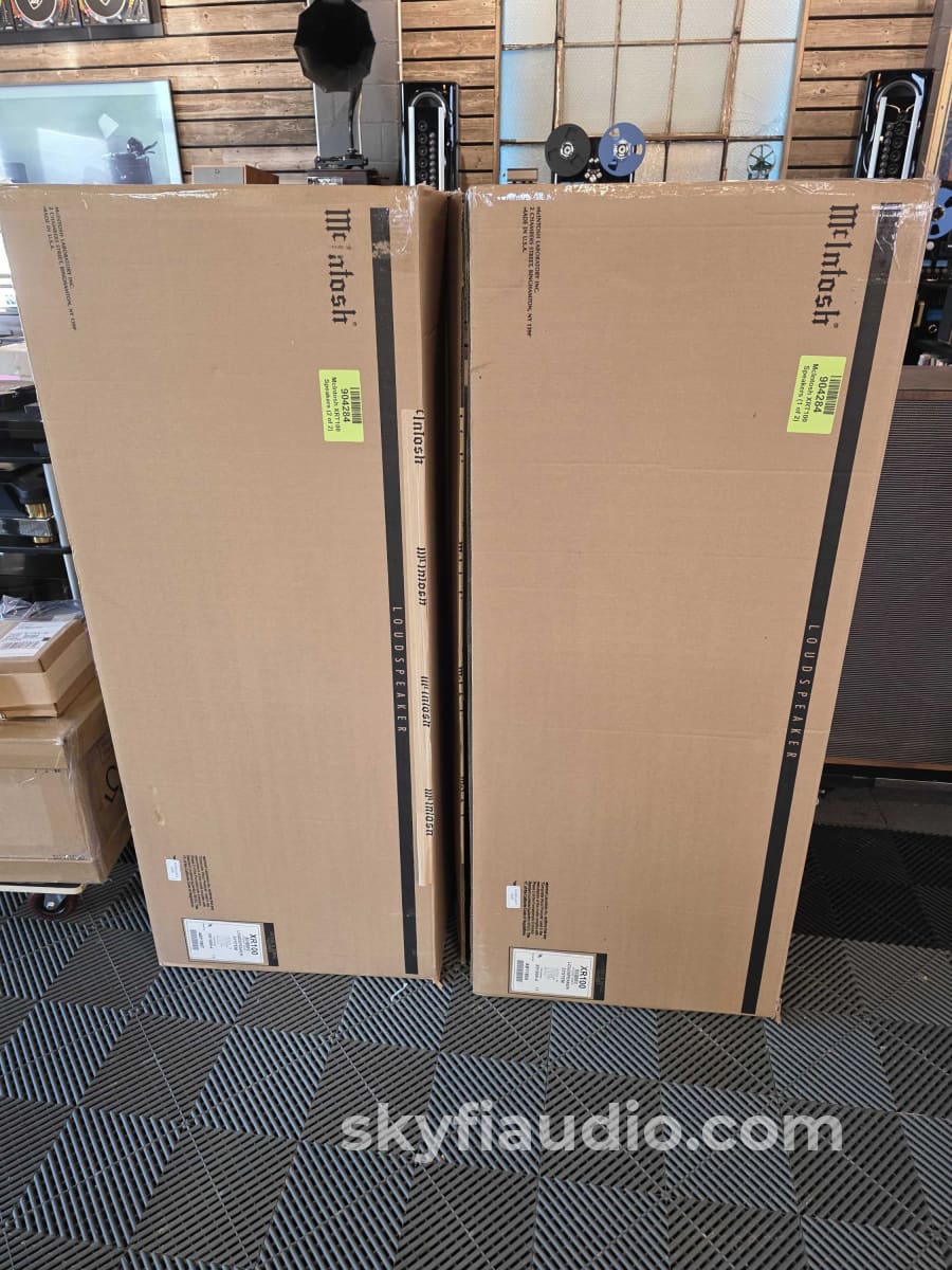 McIntosh XR100 Floorstanding Speakers (Pair) - Pre-Loved - Image 25