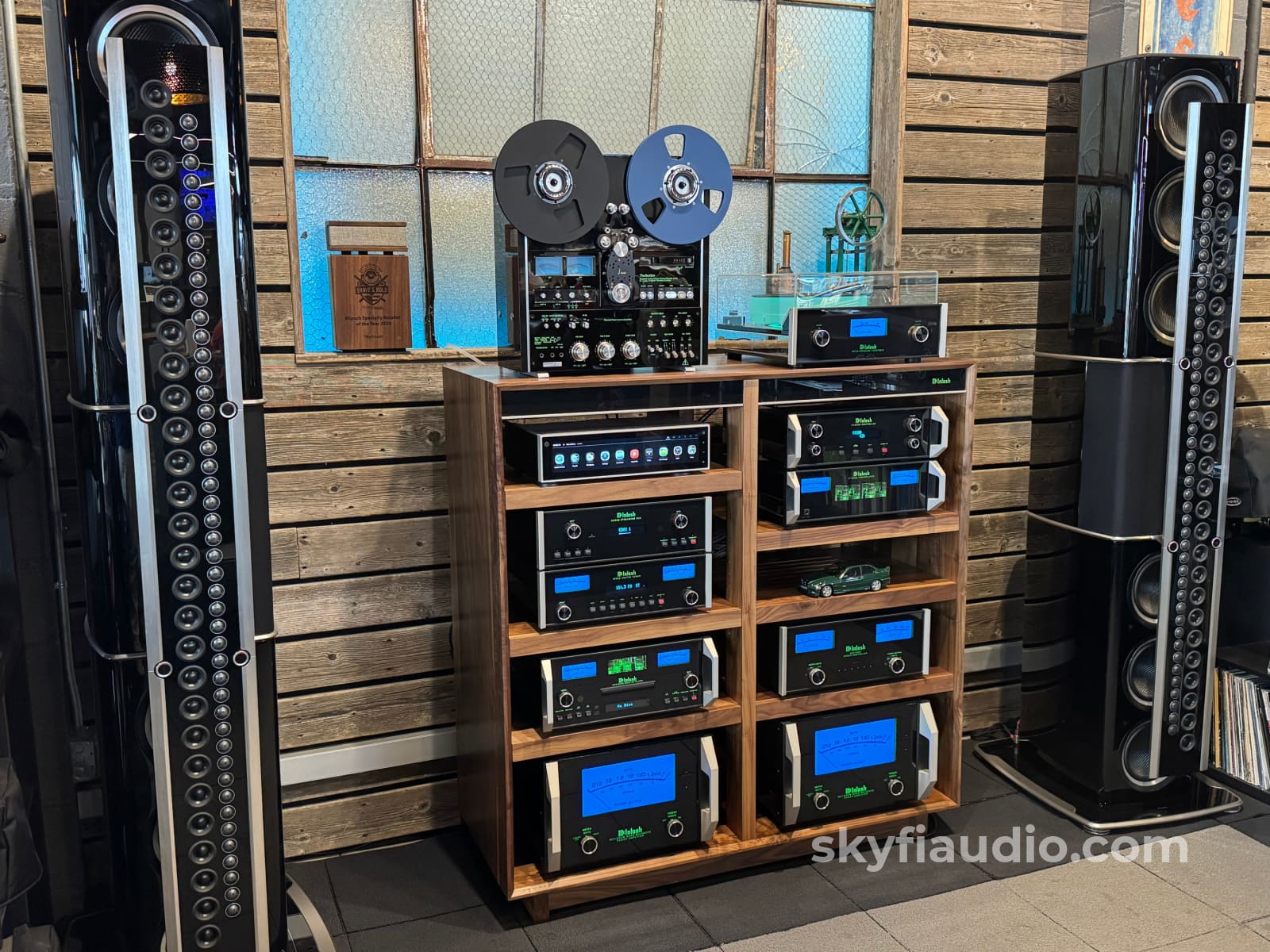 McIntosh XRT2.1K Flagship Speaker Pair - Pre-Loved - Image 6