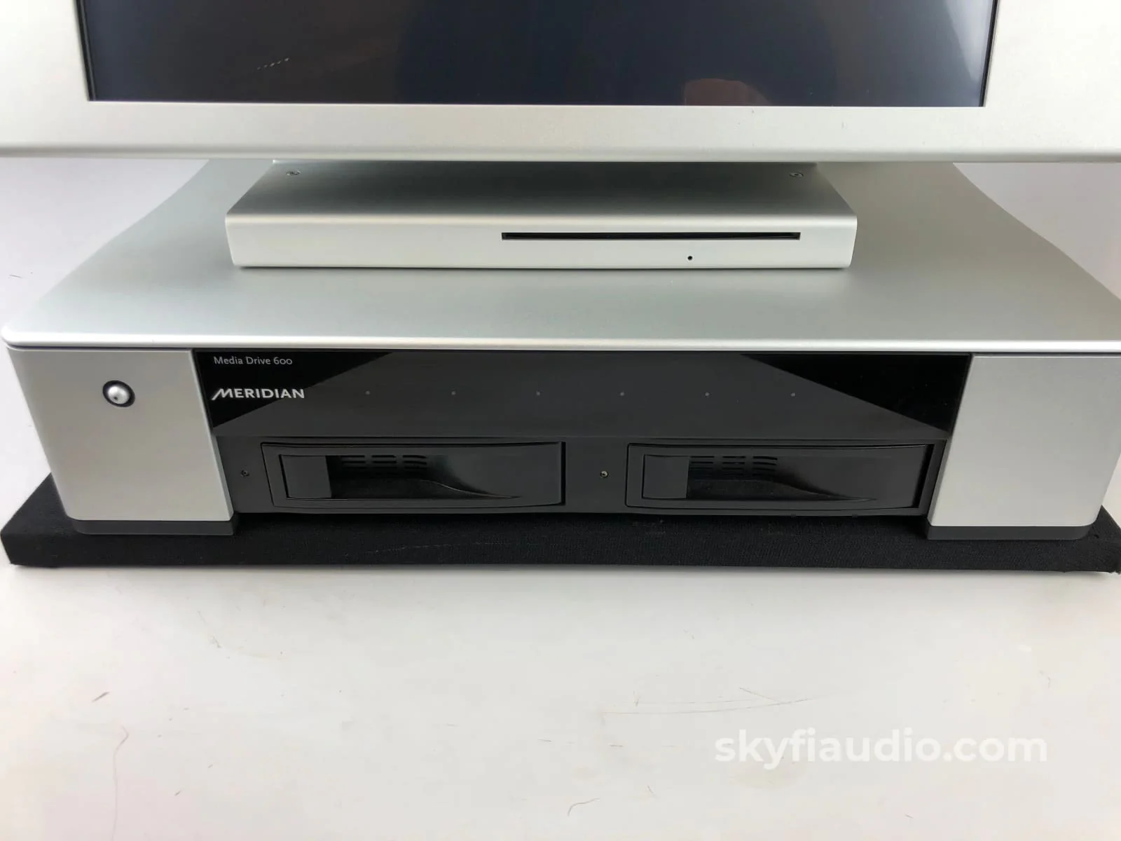Meridian Sooloos Control 15 Music Server Featuring MQA and 4TB Meridian Media Drive - Image 5