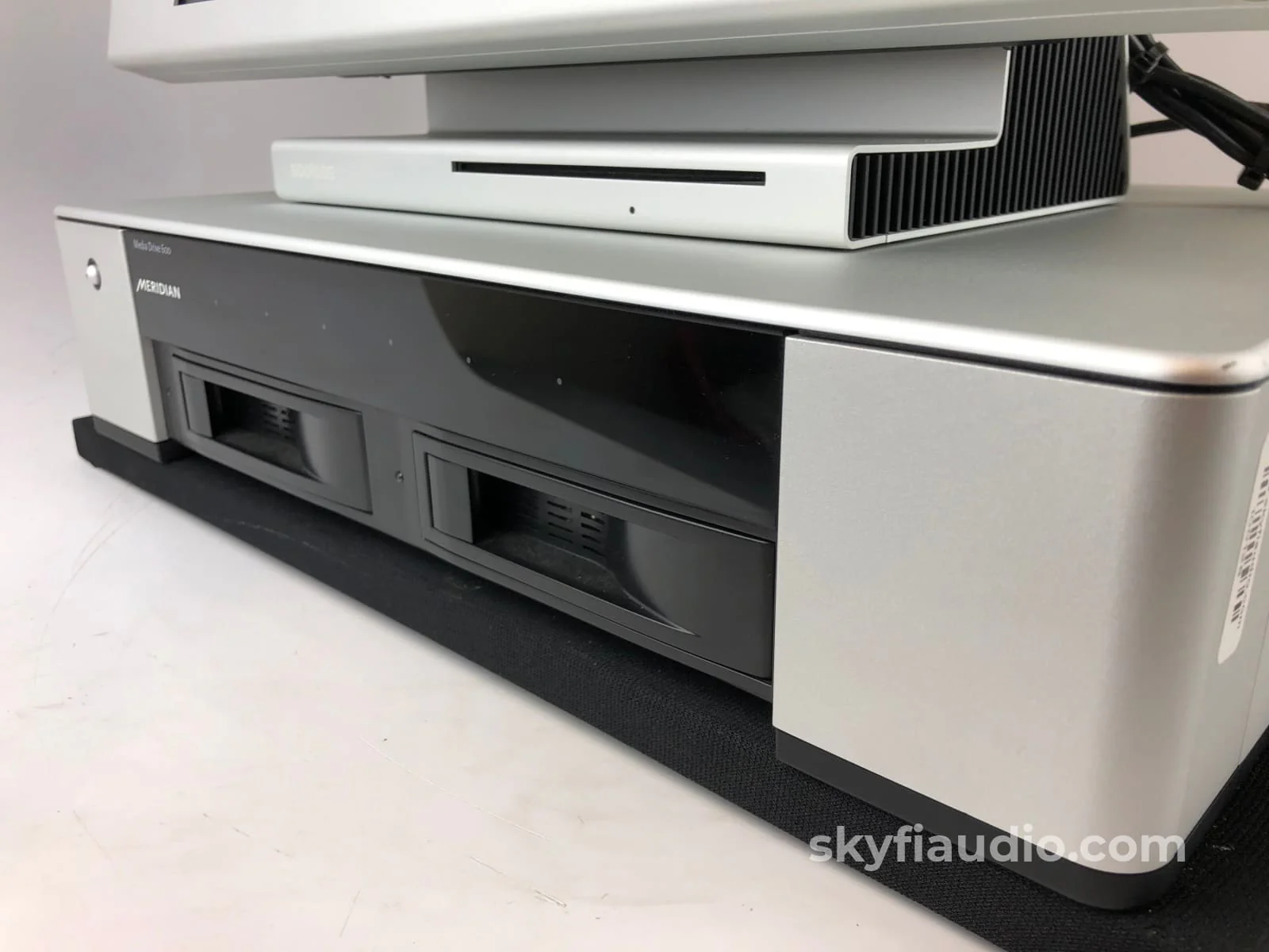 Meridian Sooloos Control 15 Music Server Featuring MQA and 4TB Meridian Media Drive - Image 8