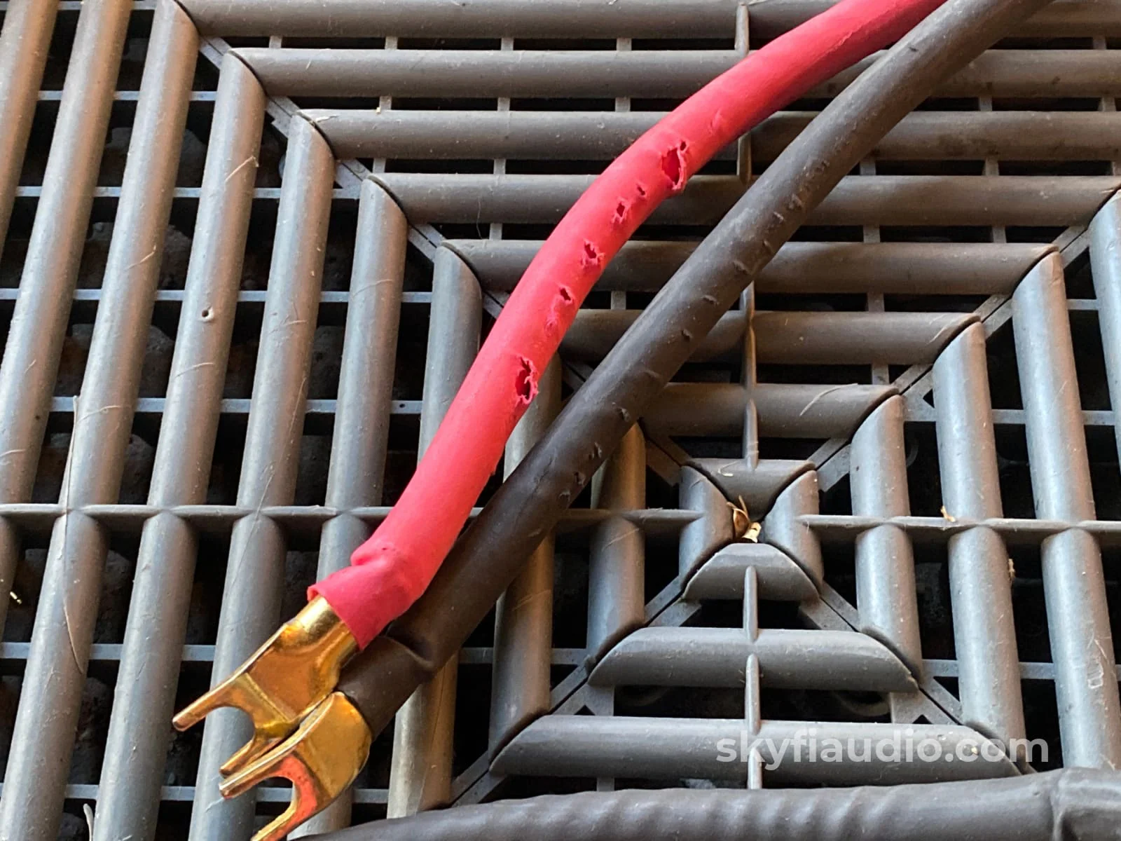 MIT (Music Interface Technology) MHT-750 Series Two Speaker Cables - 15 Feet - Image 7