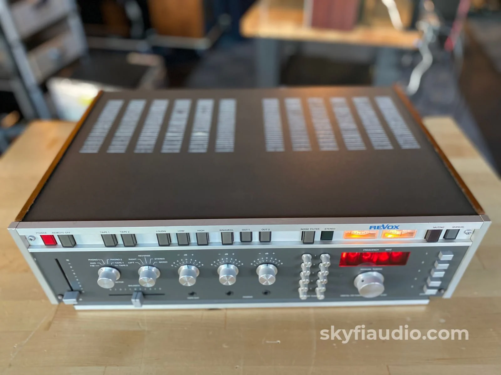 ReVox A720 Preamplifier Tuner With Gorgeous Nixie Tube Display - Image 6