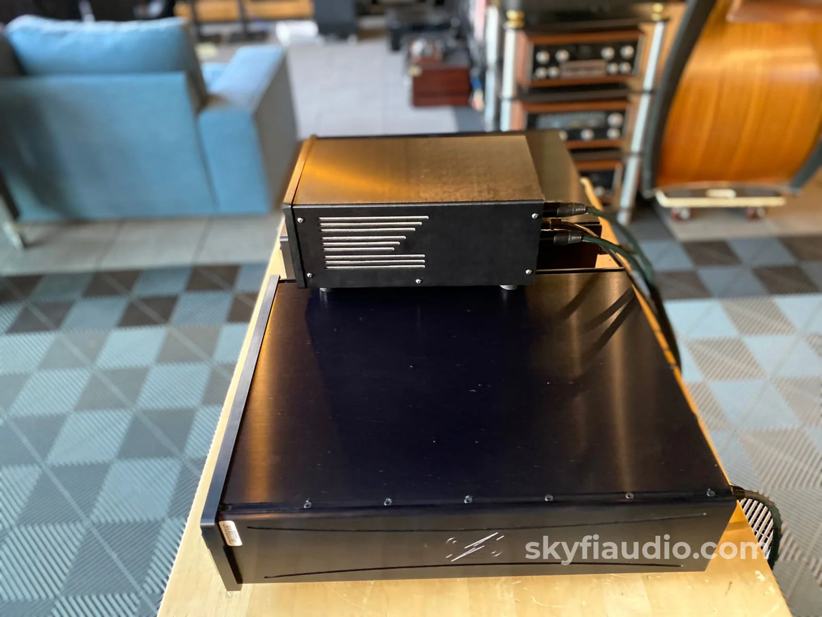 Veloce Audio - Lithio Series Saetta Hybrid Tube Monoblock Amplifiers - Rare - Image 7